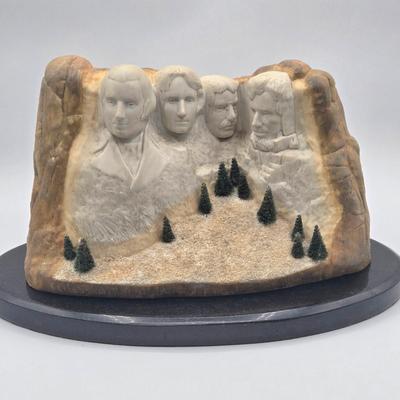 LOT 194: Dept. 56 American Pride Series - Mount Rushmore Monument w/ Marble Base