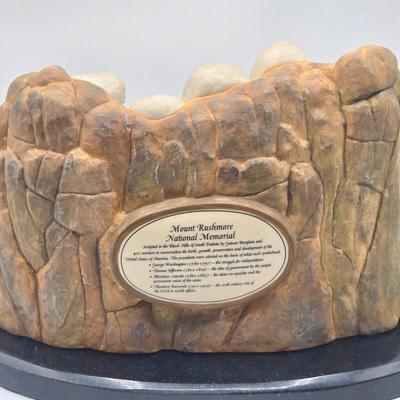 LOT 194: Dept. 56 American Pride Series - Mount Rushmore Monument w/ Marble Base