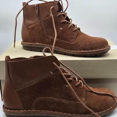 LOT 195: Clark's Boots