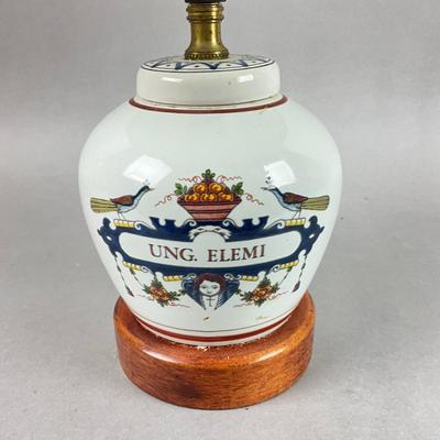 K386 Small Ung. Elemi Porcelain Table Lamp