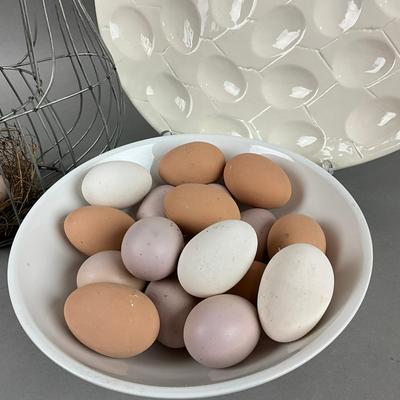 K394 Wire Hen Basket With Wooden Eggs & Porcelain Bowl and Egg Plate