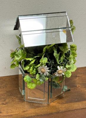 Sale Photo Thumbnail #251: In good previously owned condition.