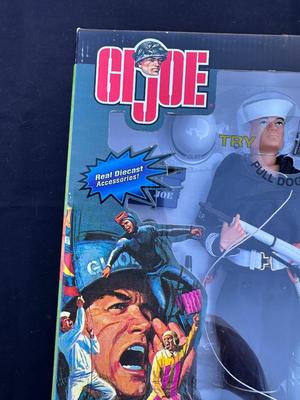 G.I. JOE TALKING ACTION SAILOR FIGURE