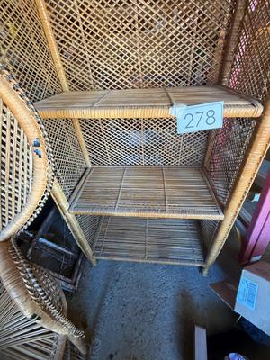 Sale Photo Thumbnail #2291: .ladder not included