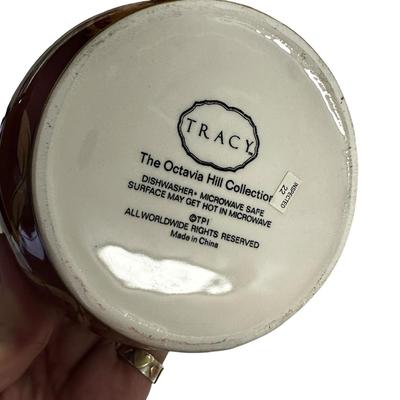 Sale Photo Thumbnail #170: Lot of 5 Assorted Vintage Dishware, Serving - Fire King mug, stoneware - no chips detected