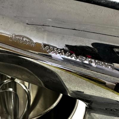 Sale Photo Thumbnail #191: Vintage Silver Sunbeam Mixmaster Tested/Works
with 2 bowls and dough beaters as shown.