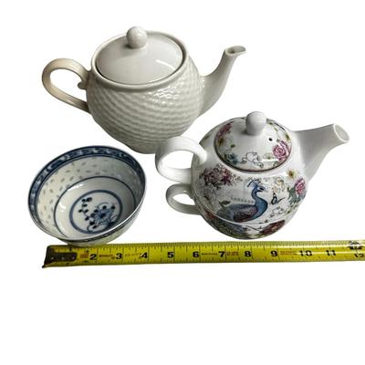 Sale Photo Thumbnail #256: Lot of 2 Ceramic Tea Pitchers and a Small Bowl