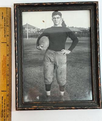 Sale Photo Thumbnail #492: Untitled, player and location/date unknown.  Great vintage print.