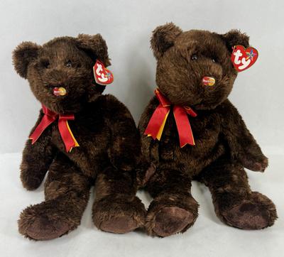Sale Photo Thumbnail #508: Created in partnership with MasterCard in 1998. The bears each have a Mastercard logo on its nose.  In like-new condition.