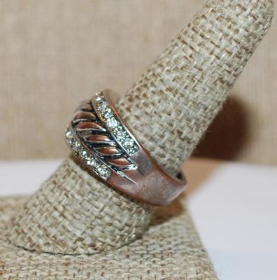 Size 9 Two-Tone Rose Gold & Silver Tone RING with Half Infinity Clear Stones Rows and Light "Copper" Band (10.0g)
