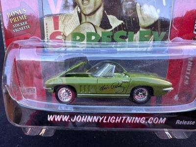 JOHNNY LIGHTNING “ELVIS PRESLEY” ‘67 CORVETTE CONVERTIBLE