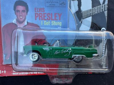 JOHNNY LIGHTNING “ELVIS PRESLEY” 1956 FORD THUNDERBIRD