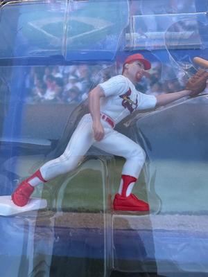 STARTING LINEUP CLASSIC DOUBLE “MARK McGWIRE” FIGURES