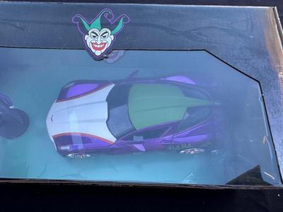 JADA “THE JOKER & 2009 CHEVY CORVETTE STINGRAY” DIE CAST FIGURE
