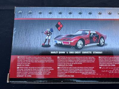 JADA “THE JOKER & 2009 CHEVY CORVETTE STINGRAY” DIE CAST FIGURE