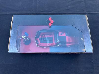 JADA “HARLEY QUINN & 1969 CHEVY CORVETTE STINGRAY” DIE CAST FIGURE