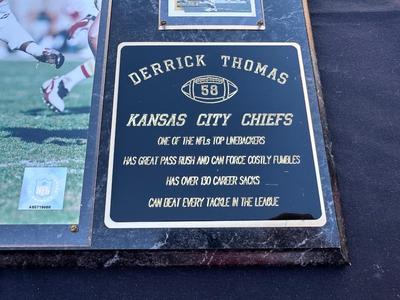 DERRICK THOMAS OF THE KANSAS CITY CHIEFS - COMMEMORATIVE PLAQUE