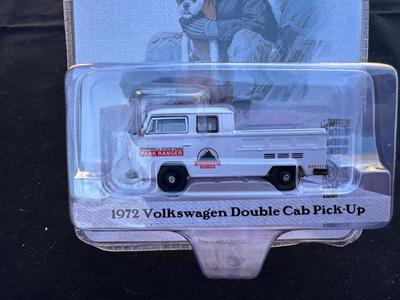 GREENLIGHT COLLECTIBLES - NORMAN ROCKWELL SERIES 2 1972 VOLKSWAGEN DOUBLE CAB PICK-UP