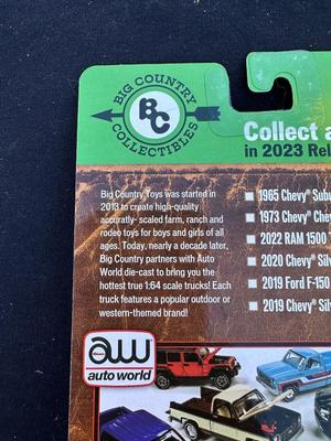 BIG COUNTRY COLLECTIBLES - HUETT FARMS 1965 CHEVY SUBURBAN