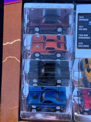 JOHNNY LIGHTNING MUSCLE CARS USA 10-CAR SET