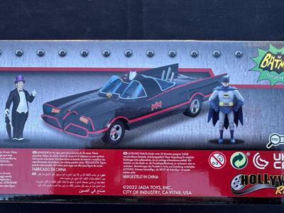 JADA CLASSIC TV SERIES BATMAN, ROBIN, THE PENGUIN, THE JOKER AND BATMOBILE DIE CAST FIGURE