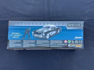 JADA - UNIVERSAL MONSTERS WOLFMAN & 1957 CHEVROLET CORVETTE