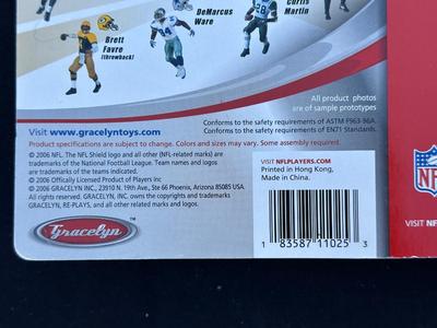 GRACELYN TOYS RE PLAYS COLLECTIBLE FIGURES RAY LEWIS AND VINCE YOUNG