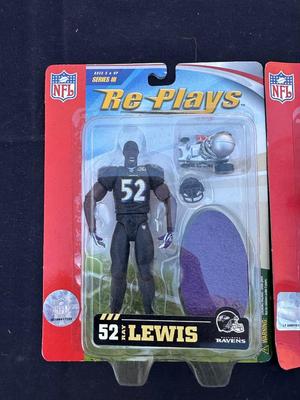 GRACELYN TOYS RE PLAYS COLLECTIBLE FIGURES RAY LEWIS AND VINCE YOUNG