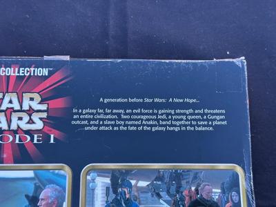 HASBRO - STAR WARS EPISODE 1 CHANCELLOR VALORUM & CORUSCANT GUARD ACTION FIGURES