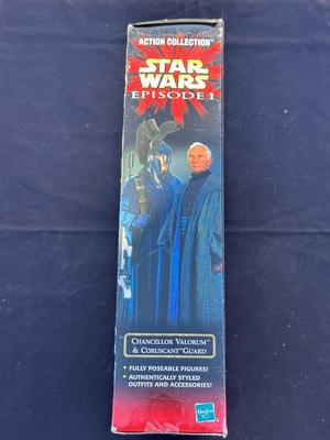 HASBRO - STAR WARS EPISODE 1 CHANCELLOR VALORUM & CORUSCANT GUARD ACTION FIGURES