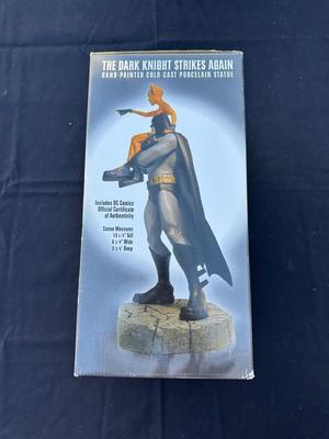 DC DIRECT “THE DARK KNIGHT STRIKES AGAIN” HAND PAINTED COLD-CAST PORCELAIN STATUE WITH COA
