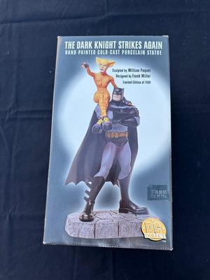 DC DIRECT “THE DARK KNIGHT STRIKES AGAIN” HAND PAINTED COLD-CAST PORCELAIN STATUE WITH COA