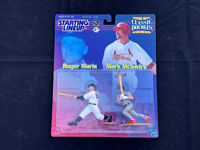 STARTING LINEUP CLASSIC DOUBLES HOME RUN RECORD BREAKERS “ROGER MARIS & MARK McGWIRE” ACTION FIGURES