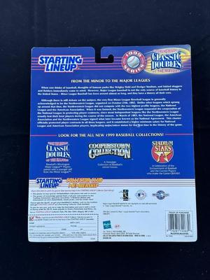 STARTING LINEUP CLASSIC DOUBLES FROM THE MINORS TO THE MAJORS “MARK McGWIRE” ACTION FIGURES