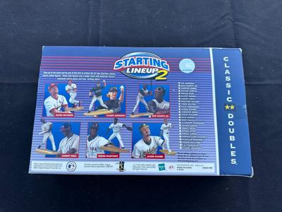 STARTING LINEUP 2 CLASSIC DOUBLES “TODD HELTON & MARK McGWIRE” ACTION FIGURES