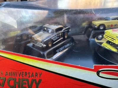 HOT WHEELS COLLECTIBLES LIMITED EDITION 40th ANNIVERSARY ‘57 CHEVY 4-CAR SET