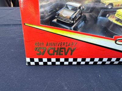 HOT WHEELS COLLECTIBLES LIMITED EDITION 40th ANNIVERSARY ‘57 CHEVY 4-CAR SET