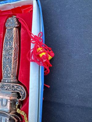 DECORATIVE CHINESE TOWER PAGODA DAGGER AND SHEATH