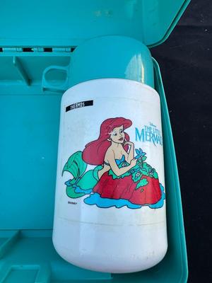 VINTAGE THERMOS “THE LITTLE MERMAID” PLASTIC LUNCH BOX WITH THERMOS BOTTLE