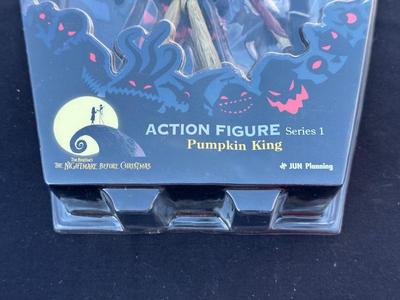 TIM BURTONS “THE NIGHTMARE BEFORE CHRISTMAS” PUMPKIN KING ACTION FIGURE