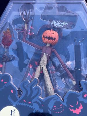 TIM BURTONS “THE NIGHTMARE BEFORE CHRISTMAS” PUMPKIN KING ACTION FIGURE