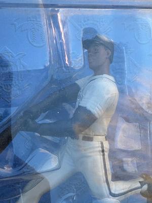 1996 STARTING LINEUP - “KEN GRIFFEY JR.” FIGURE