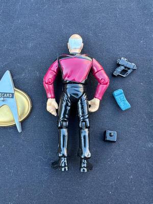 STAR TREK "CAPTAIN PICARD" ACTION FIGURE