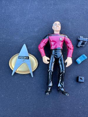 STAR TREK "CAPTAIN PICARD" ACTION FIGURE