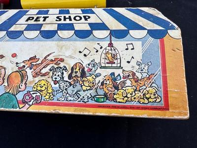 VINTAGE FISHER-PRICE TV/RADIO TOY