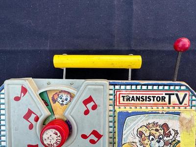 VINTAGE FISHER-PRICE TV/RADIO TOY