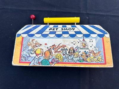 VINTAGE FISHER-PRICE TV/RADIO TOY