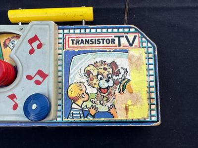 VINTAGE FISHER-PRICE TV/RADIO TOY