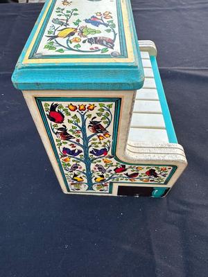 VINTAGE FISHER-PRICE CHANGE-A-TUNE PIANO TOY
