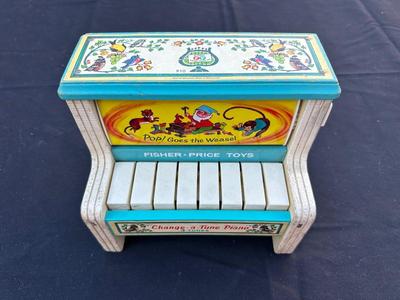 VINTAGE FISHER-PRICE CHANGE-A-TUNE PIANO TOY